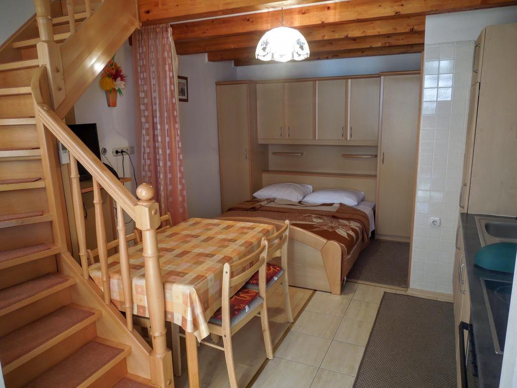 קריקווניצה Apartments Dobranic מראה חיצוני תמונה