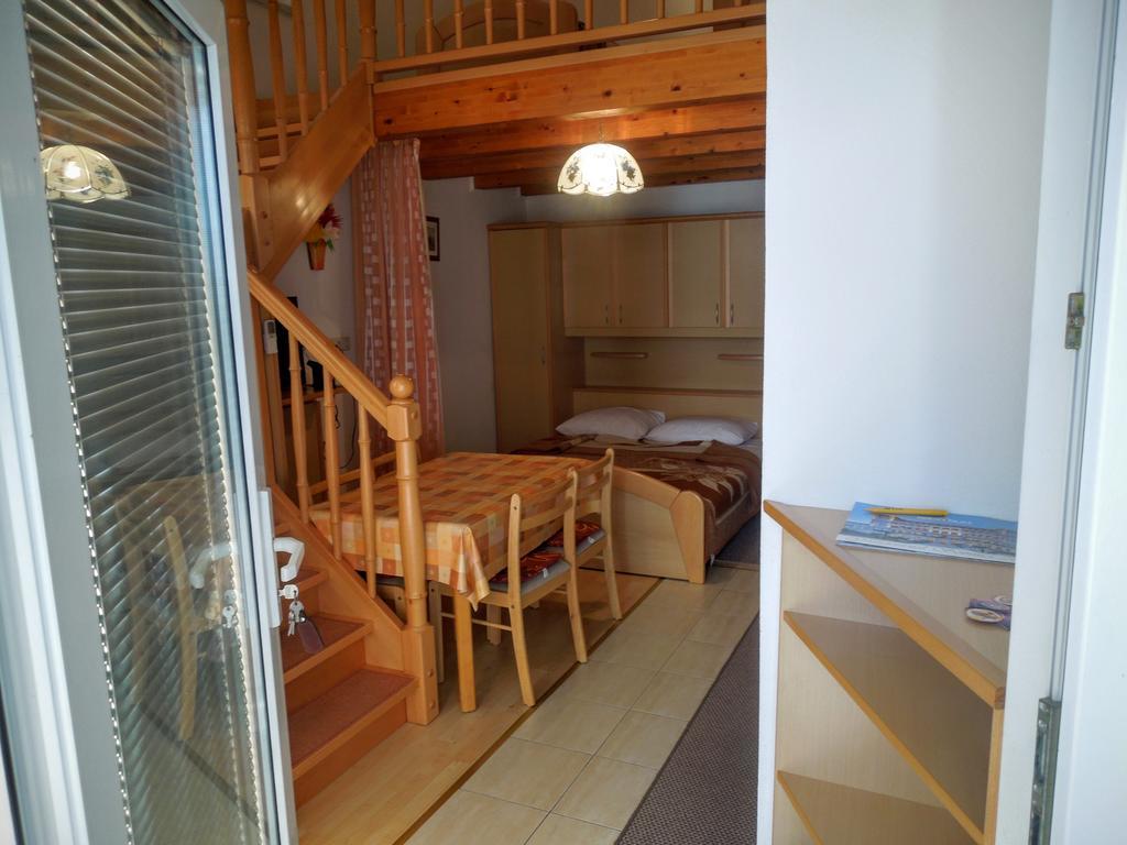 קריקווניצה Apartments Dobranic מראה חיצוני תמונה
