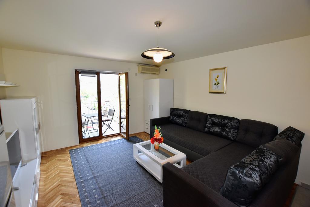 קריקווניצה Apartments Dobranic מראה חיצוני תמונה